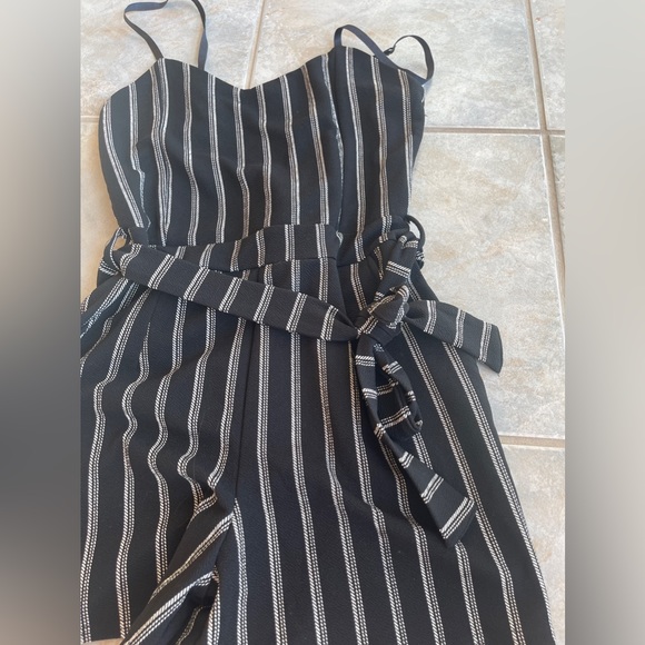 eclipse romper, worn twice - Picture 2 of 4